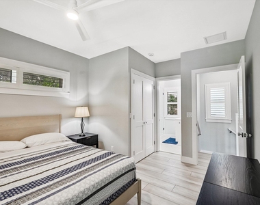 425 Hugh Street - Photo Thumbnail 21