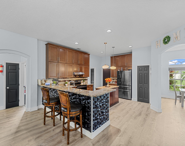 3183 Sw Ann Arbor Road - Photo Thumbnail 3