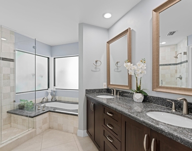 1050 Brooks Lane - Photo Thumbnail 22