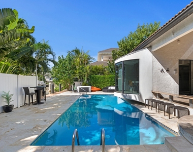 1050 Brooks Lane - Photo Thumbnail 40