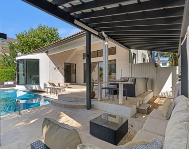 1050 Brooks Lane - Photo Thumbnail 38