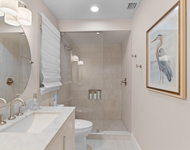 1050 Brooks Lane - Photo Thumbnail 30