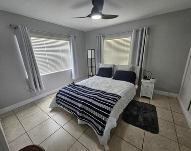 1621 Seaway Drive - Photo Thumbnail 9