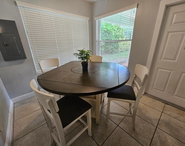 1621 Seaway Drive - Photo Thumbnail 8