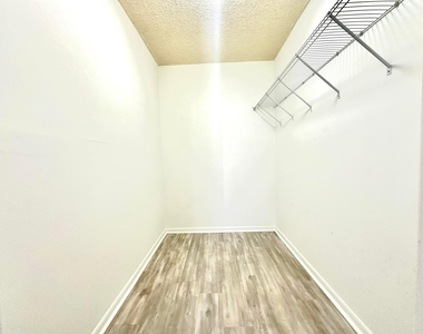 1470 Ne 123rd Street - Photo Thumbnail 13