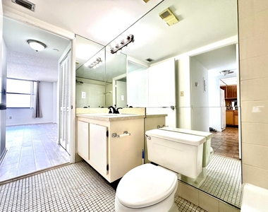 1470 Ne 123rd Street - Photo Thumbnail 14