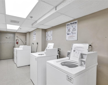 1470 Ne 123rd Street - Photo Thumbnail 18