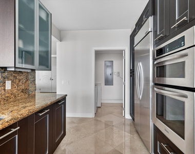 801 Briny Avenue - Photo Thumbnail 15