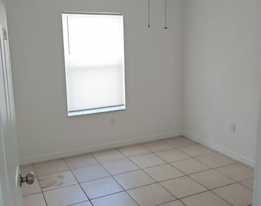 1187 Winding Rose Way - Photo Thumbnail 11
