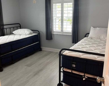 1260 Sugar Sands Boulevard - Photo Thumbnail 17