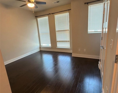 1739 Cannon View Lane - Photo Thumbnail 5