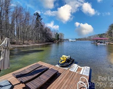 19314 Yachtman Drive - Photo Thumbnail 44