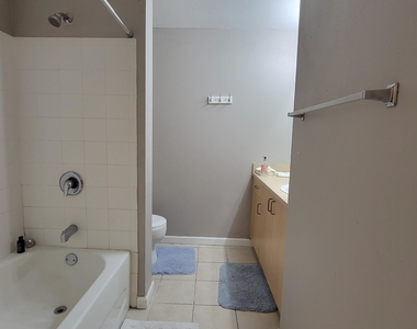 533 Ne 3rd Avenue - Photo Thumbnail 7