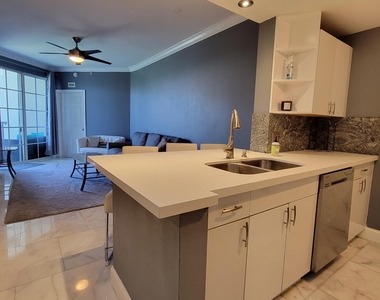 533 Ne 3rd Avenue - Photo Thumbnail 12