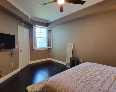 533 Ne 3rd Avenue - Photo Thumbnail 17
