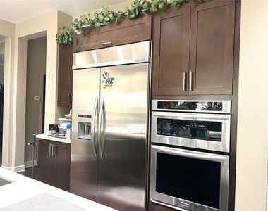 540 N Bardsdale - Photo Thumbnail 5