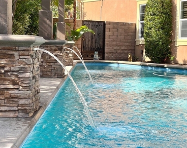 540 N Bardsdale - Photo Thumbnail 16