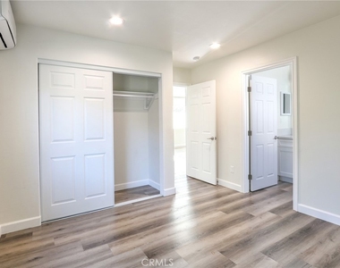 1621 Butternut Way - Photo Thumbnail 8