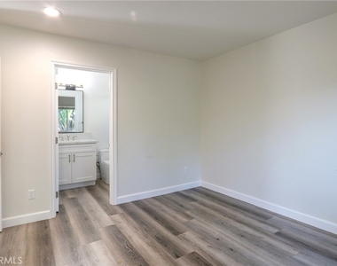 1621 Butternut Way - Photo Thumbnail 9