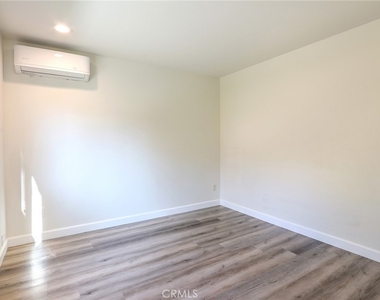 1621 Butternut Way - Photo Thumbnail 11