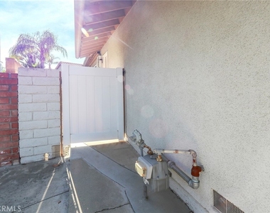 1621 Butternut Way - Photo Thumbnail 19