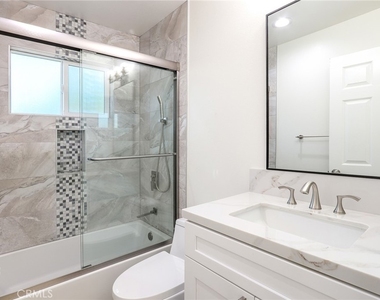 1621 Butternut Way - Photo Thumbnail 13