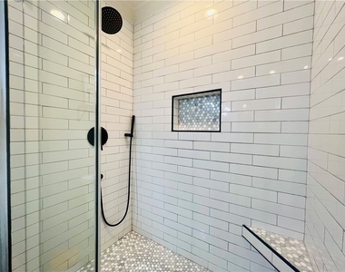5309 Lockhurst Drive - Photo Thumbnail 14