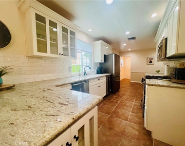 5309 Lockhurst Drive - Photo Thumbnail 4