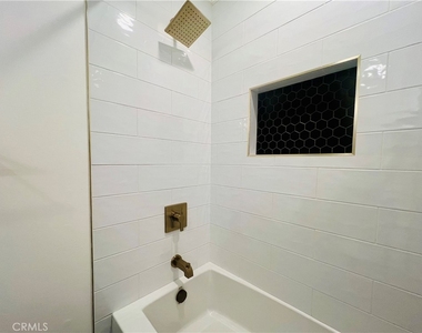 5309 Lockhurst Drive - Photo Thumbnail 18