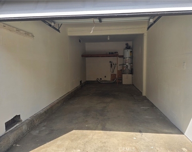 160 Greentree - Photo Thumbnail 13