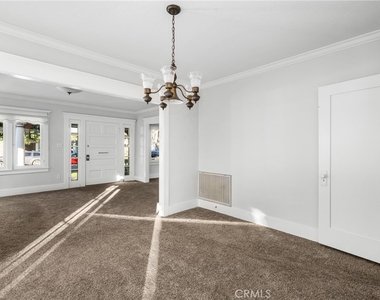 243 N Grand Street - Photo Thumbnail 9