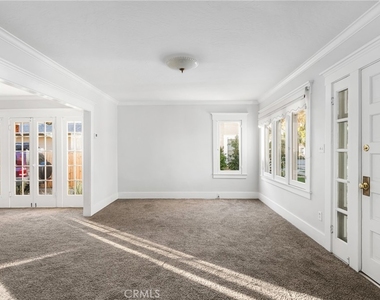 243 N Grand Street - Photo Thumbnail 3