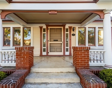 243 N Grand Street - Photo Thumbnail 2