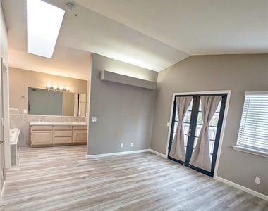 132 Limerick Lane - Photo Thumbnail 10