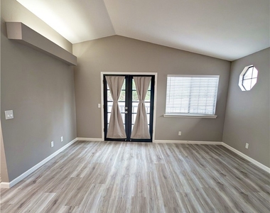 132 Limerick Lane - Photo Thumbnail 9