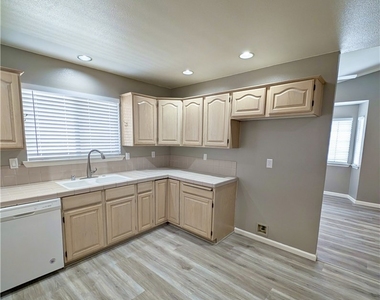 132 Limerick Lane - Photo Thumbnail 6