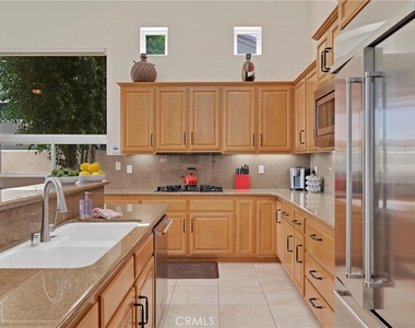 81125 Golf View Drive - Photo Thumbnail 10