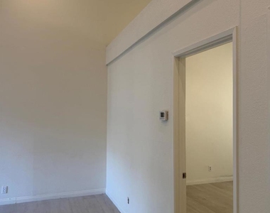 26701 Quail Creek - Photo Thumbnail 5