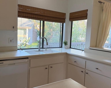 26701 Quail Creek - Photo Thumbnail 14