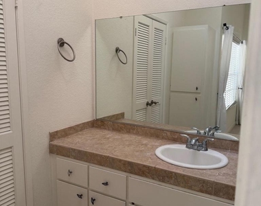 26701 Quail Creek - Photo Thumbnail 11