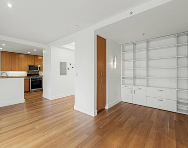 235 Berry Street - Photo Thumbnail 7