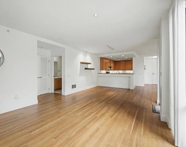 235 Berry Street - Photo Thumbnail 5