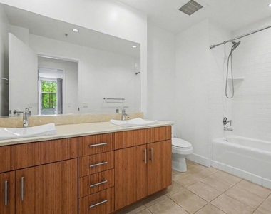 235 Berry Street - Photo Thumbnail 19