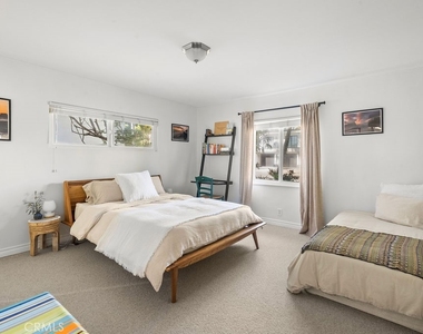 128 Crescent Bay Drive - Photo Thumbnail 17