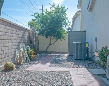 49142 Barrymore Street - Photo Thumbnail 18