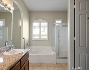 49142 Barrymore Street - Photo Thumbnail 12