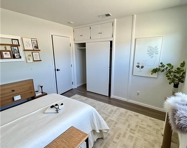 11742 Jacaranda Avenue - Photo Thumbnail 1
