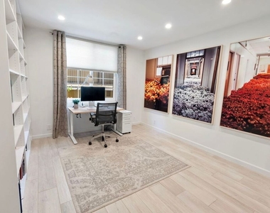 838 S Barrington Avenue - Photo Thumbnail 14