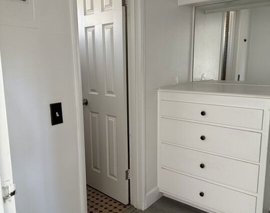 9018 Keith Avenue - Photo Thumbnail 9