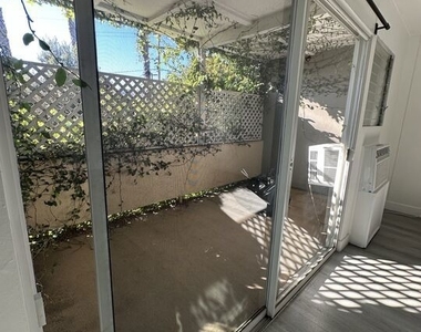 9018 Keith Avenue - Photo Thumbnail 3